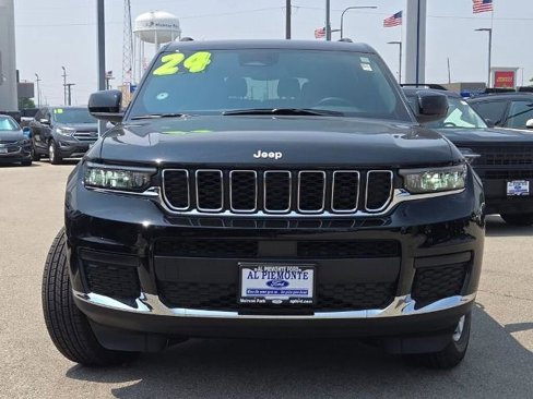 Used 2024 Jeep Grand Cherokee L Laredo image 4