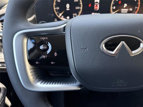 New 2026 INFINITI QX80 Luxe image 13