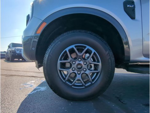 Used 2024 Ford Ranger XLT w/ Technology Package image 10