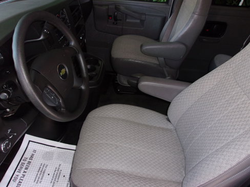 Used 2016 Chevrolet Express 3500 LT w/ LT Preferred Equipment Group image 13