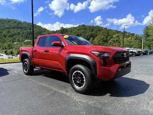 Used 2024 Toyota Tacoma TRD Off-Road image 2