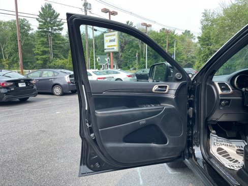 Used 2014 Jeep Grand Cherokee Limited w/ Trailer Tow Group IV image 14