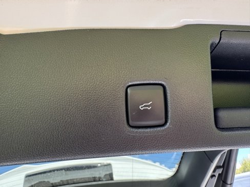 Used 2023 Ford Escape ST-Line w/ Tech Pack #1 image 24