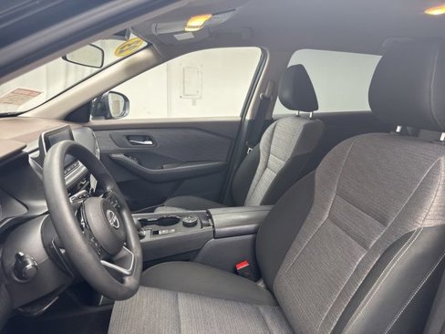 Used 2023 Nissan Rogue SV image 8