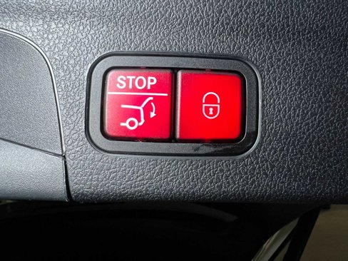 Used 2021 Mercedes-Benz GLE 350 4MATIC image 16