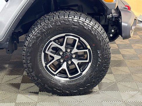 New 2025 Jeep Gladiator Rubicon image 24