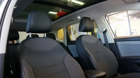 Used 2022 Volkswagen Taos SE image 54