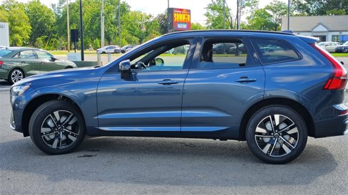 New 2026 Volvo XC60 B5 Plus w/ Climate Package image 5