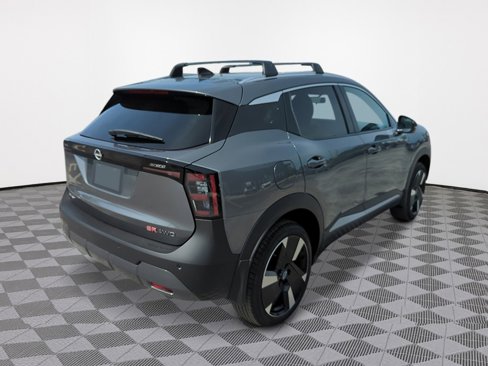 New 2026 Nissan Kicks SR image 2