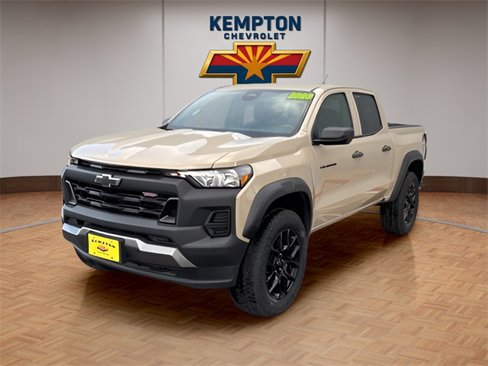 Used 2023 Chevrolet Colorado Trail Boss w/ LPO, Dark Essentials Package image 2