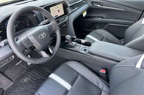 New 2026 Toyota Camry SE image 10