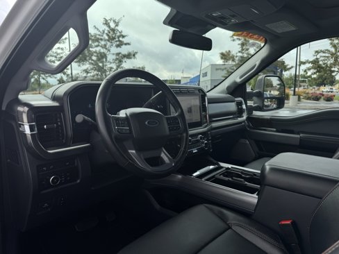 Used 2024 Ford F350 Lariat w/ Black Appearance Package image 17