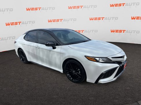 Used 2023 Toyota Camry XSE image 7