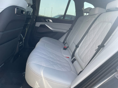 New 2026 BMW X5 xDrive50e w/ Climate Comfort Package image 8