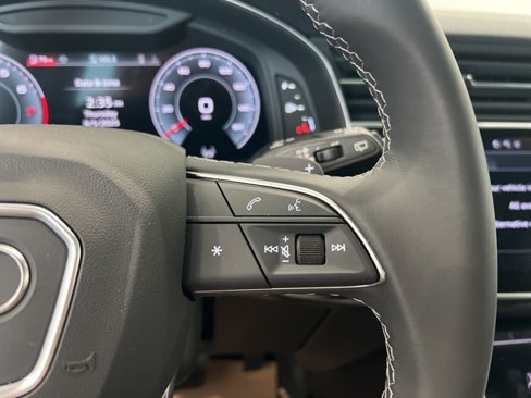New 2025 Audi Q8 Premium image 27