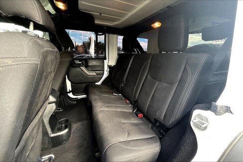 Used 2018 Jeep Wrangler Unlimited Sport image 21