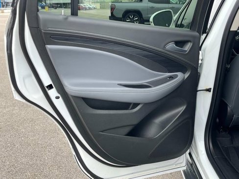 Used 2019 Buick Envision Essence image 21