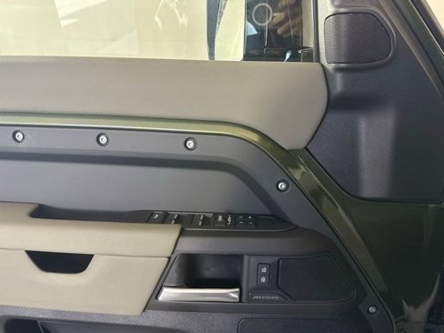 New 2026 Land Rover Defender 110 S image 24