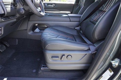 New 2025 Nissan Armada PRO-4X w/ Pro-4X Premium Package image 19