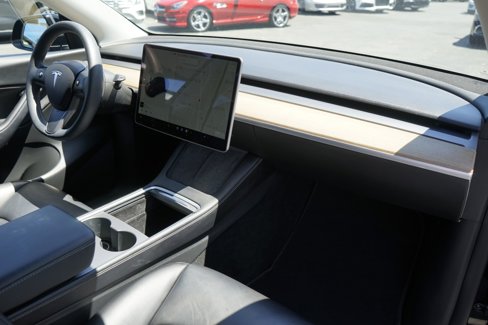 Used 2022 Tesla Model Y Performance image 19