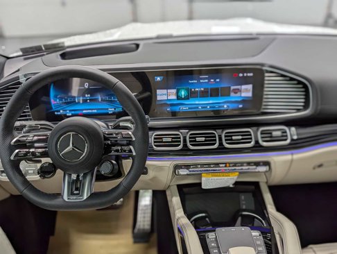 New 2026 Mercedes-Benz GLS 63 AMG 4MATIC image 5