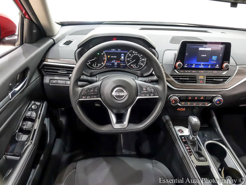 Used 2023 Nissan Altima 2.5 SV image 17