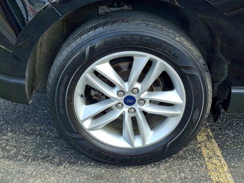 Used 2016 Ford Edge SEL image 9