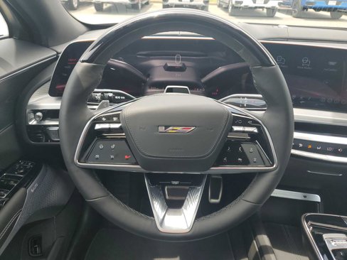 New 2026 Cadillac Lyriq V image 11