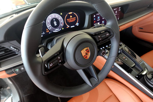 Used 2025 Porsche 911 Carrera image 13