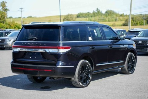 Used 2023 Lincoln Navigator Reserve w/ Equipment Group 201A image 5