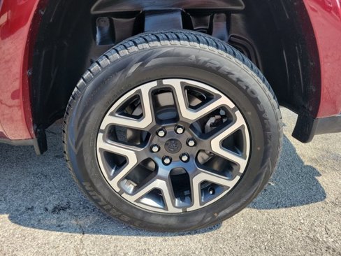 Used 2025 RAM 1500 Laramie image 30