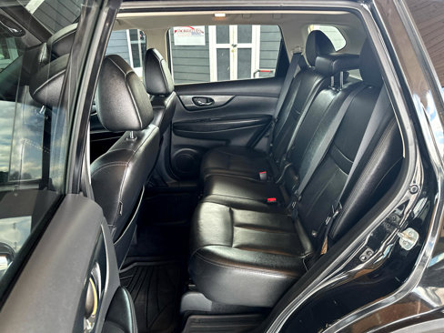 Used 2016 Nissan Rogue SL image 34