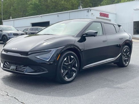 New 2025 Kia EV6 Wind image 7
