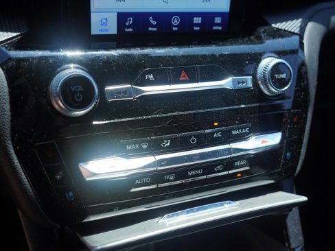 Used 2024 Ford Explorer ST-Line w/ Equipment Group 401A image 17