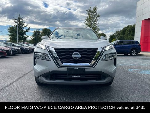 Used 2023 Nissan Rogue SV w/ SV Premium B Package image 4