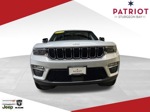 New 2025 Jeep Grand Cherokee Limited w/ Trailer Tow Package image 11