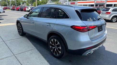 Used 2025 Mercedes-Benz GLC 350e 4MATIC image 6