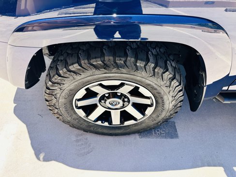 Used 2023 Toyota 4Runner TRD Off-Road image 12