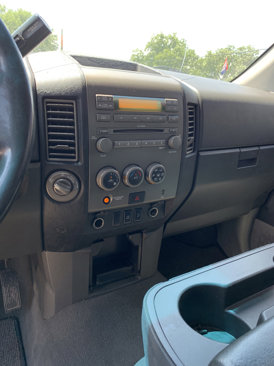 Used 2004 Nissan Titan SE w/ (Bed) Utility Bed Pkg image 12