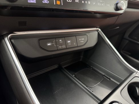 New 2026 Kia Carnival SX Prestige image 9