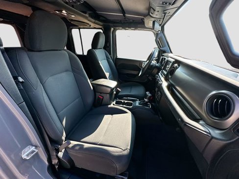 Used 2023 Jeep Wrangler Sport image 27