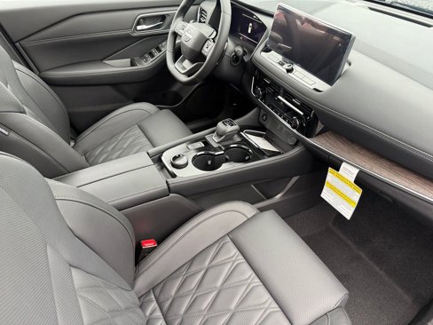 New 2026 Nissan Rogue Platinum image 21