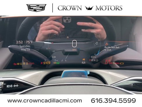 New 2026 Cadillac Vistiq Luxury w/ LPO, Floor Liner Package image 23