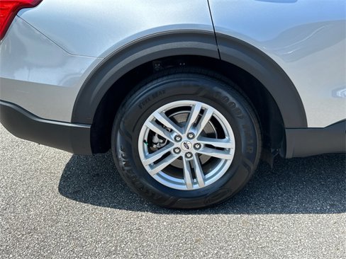 Certified 2022 Ford Explorer XLT image 17