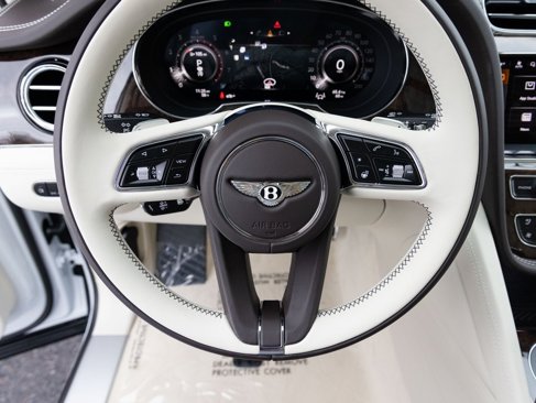 New 2025 Bentley Bentayga image 36