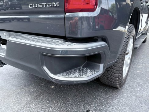 Used 2022 Chevrolet Silverado 1500 Custom image 31