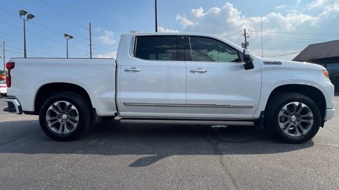 Used 2023 Chevrolet Silverado 1500 High Country w/ Z71 Off-Road Package image 9