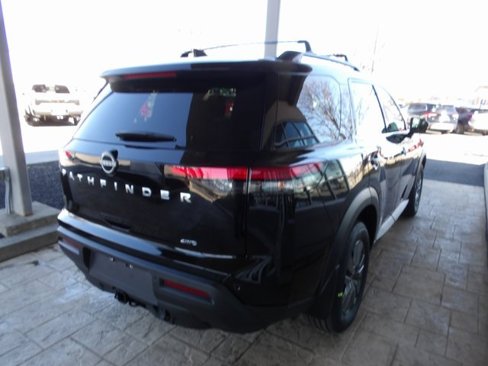 New 2025 Nissan Pathfinder SV image 7