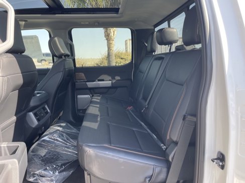 New 2025 Ford F250 Lariat w/ Lariat Ultimate Package image 22