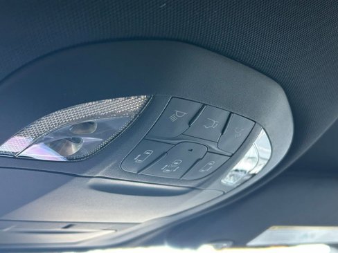 New 2025 Chrysler Pacifica Select image 41